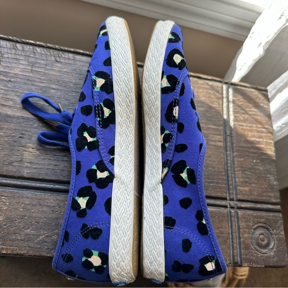 Kate Spade x Keds • Leopard Pointer Sneakers in Emperor Blue - Picture 5 of 10